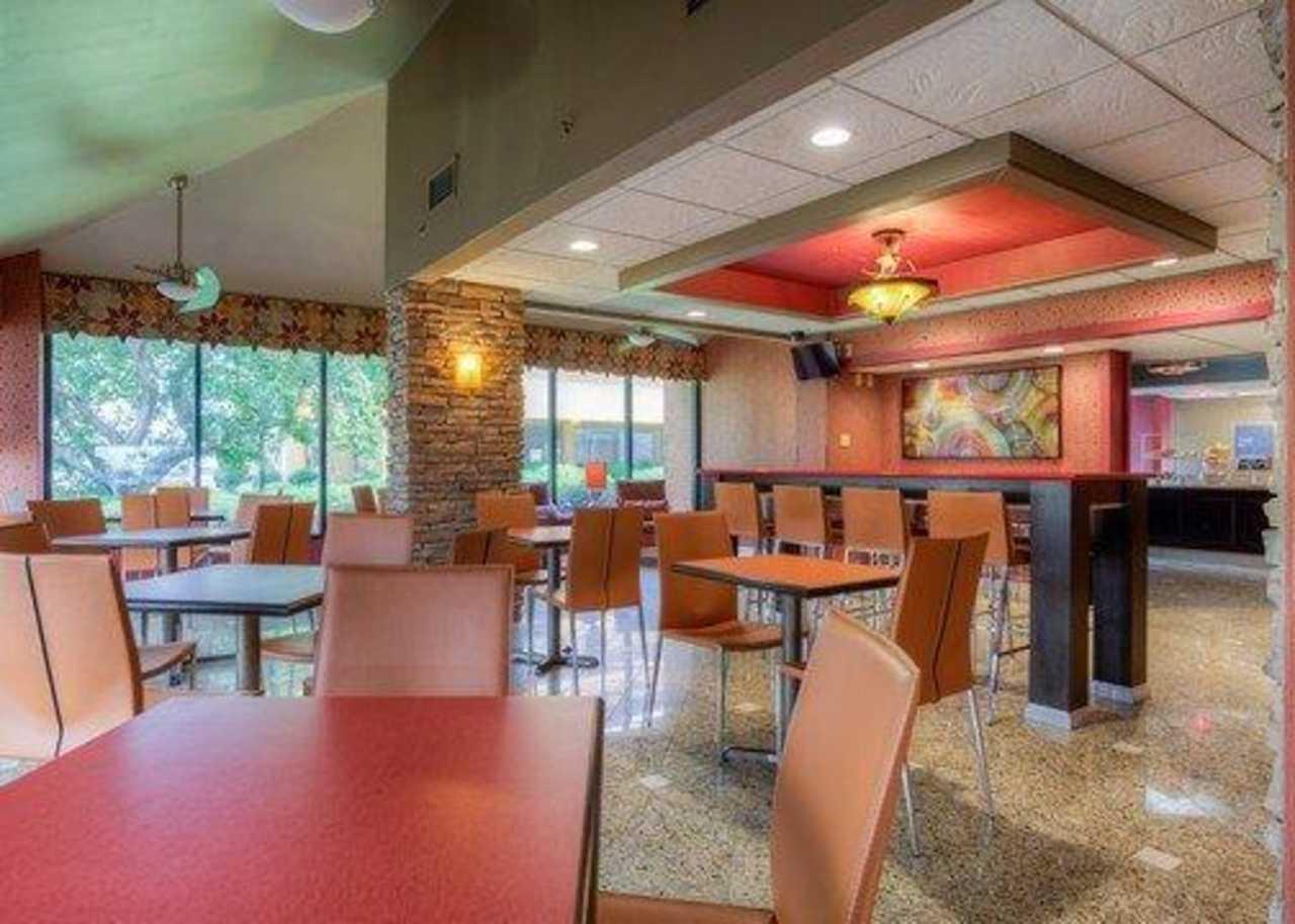 Comfort Inn & Suites Evansville Airport Exteriör bild
