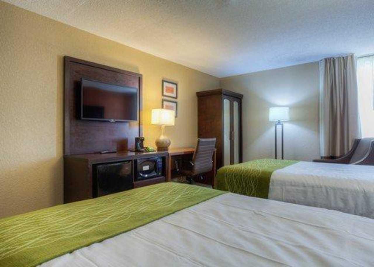 Comfort Inn & Suites Evansville Airport Exteriör bild