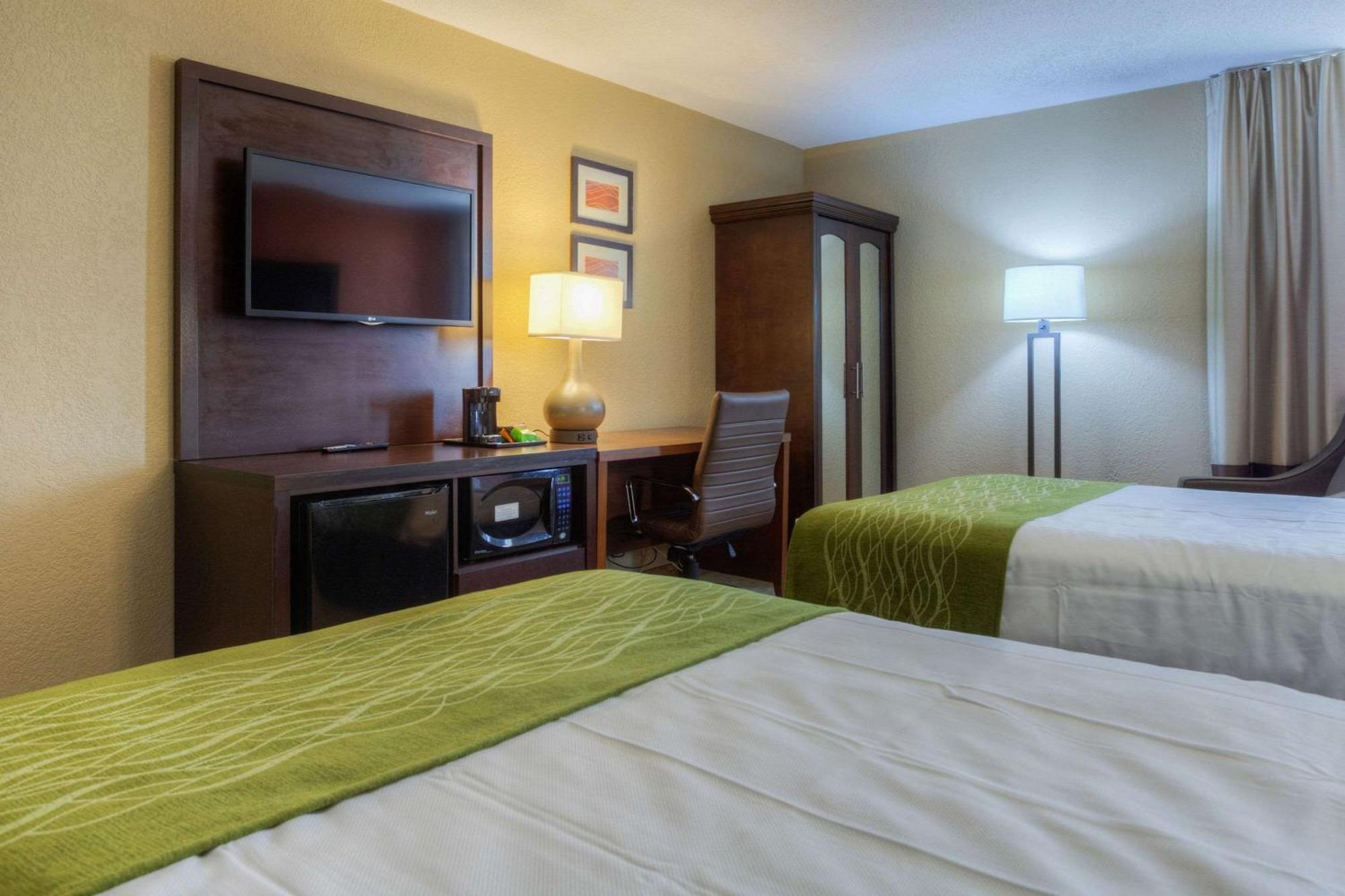 Comfort Inn & Suites Evansville Airport Exteriör bild