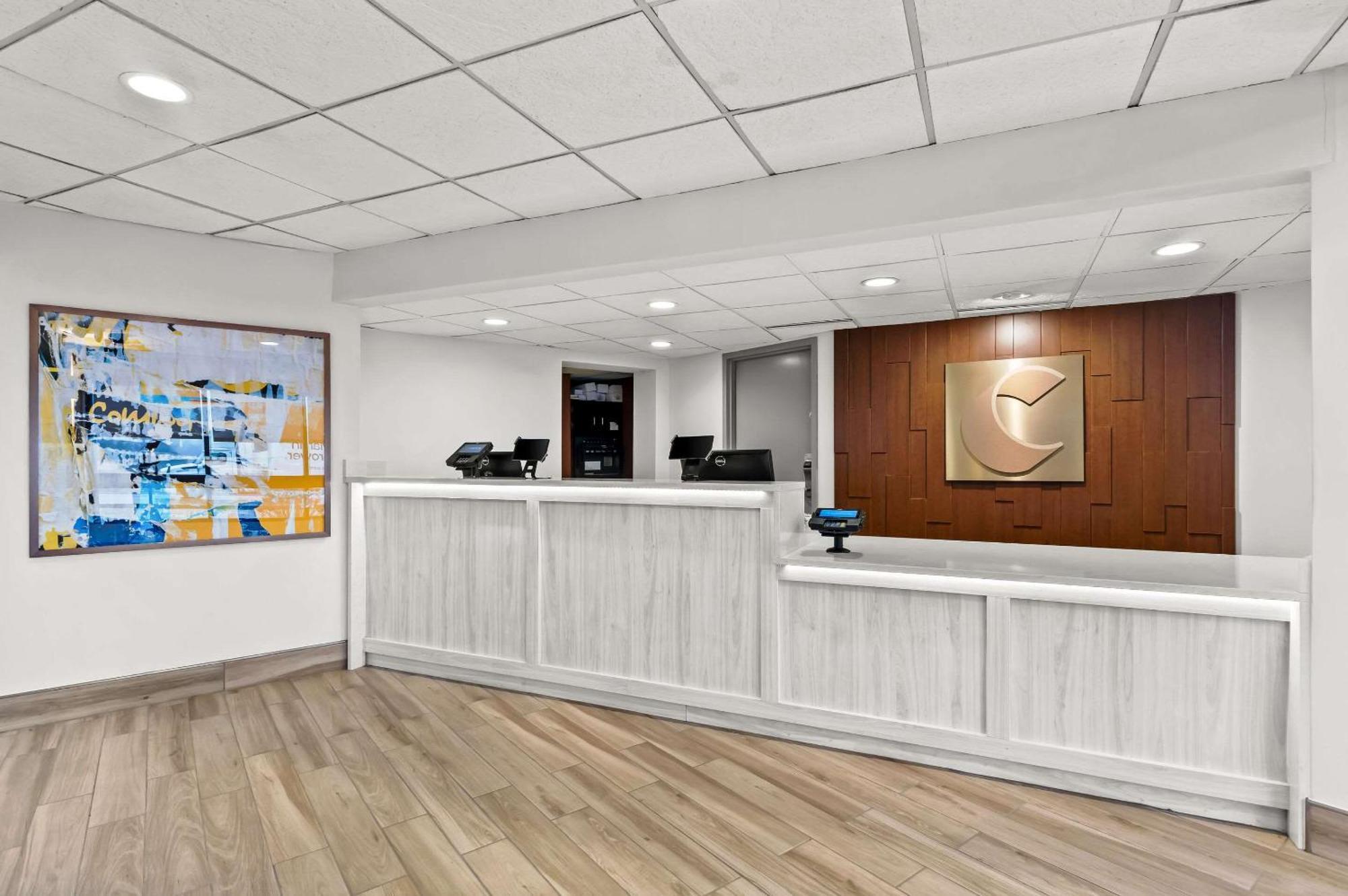 Comfort Inn & Suites Evansville Airport Exteriör bild